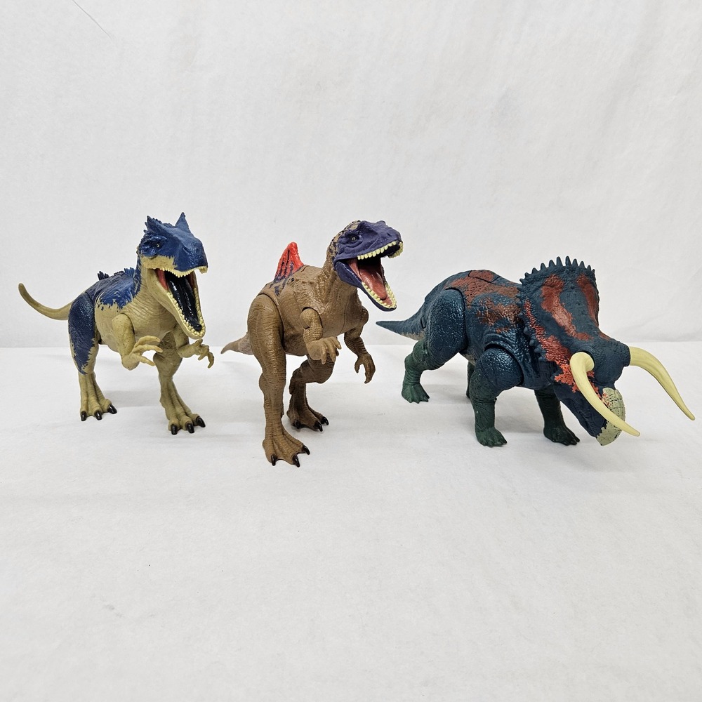 Jurassic World Dino Rivals Dual Attack Allosaurus Concavenator Nasutoceratops
